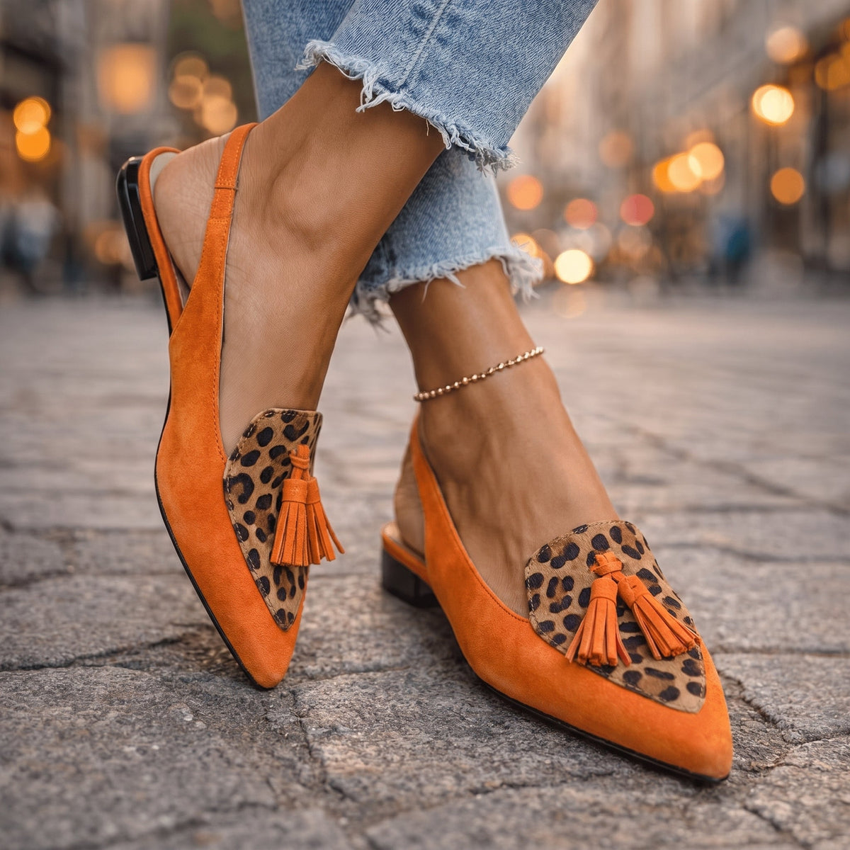 Claire | Sandalias con Tiras y Borlas